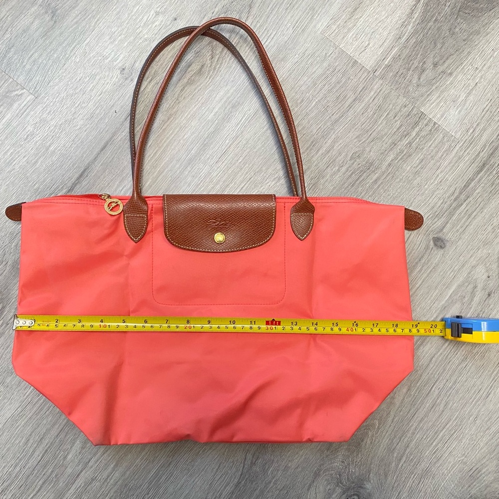 Longchamp Large Shoulder Tote 🎁🎁🎁 Color Coral 💄👛💋